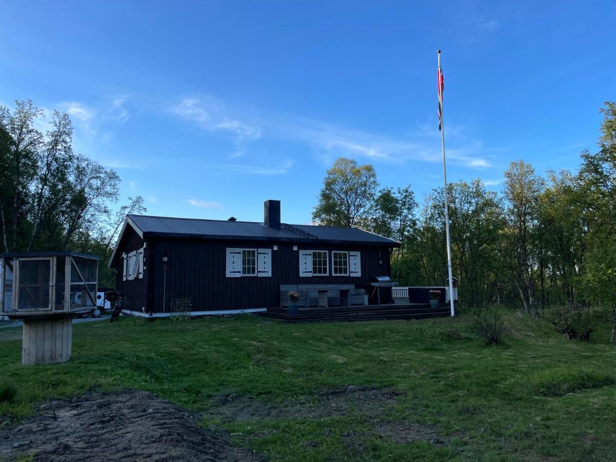 Stor Hytte I Olderfjord Villa Russenes Kültér fotó